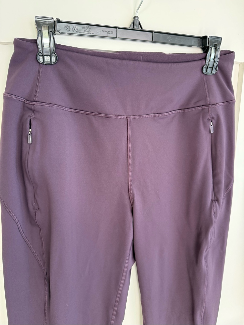 Athleta Rainier Women’s Joggers in Deep Purple - Picture 3 of 5